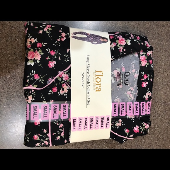 🆕 Flora By Flora Nikrooz Black Floral Notch Collar Long Sleeve Pajama Set - Picture 7 of 9